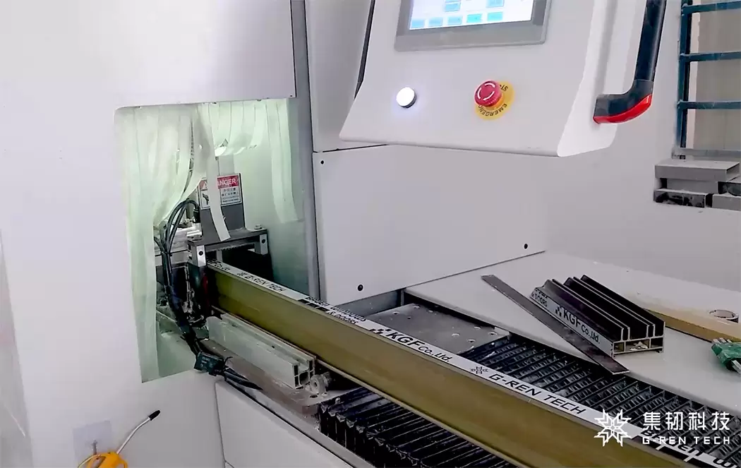 玻纤增强聚氨酯型材切割